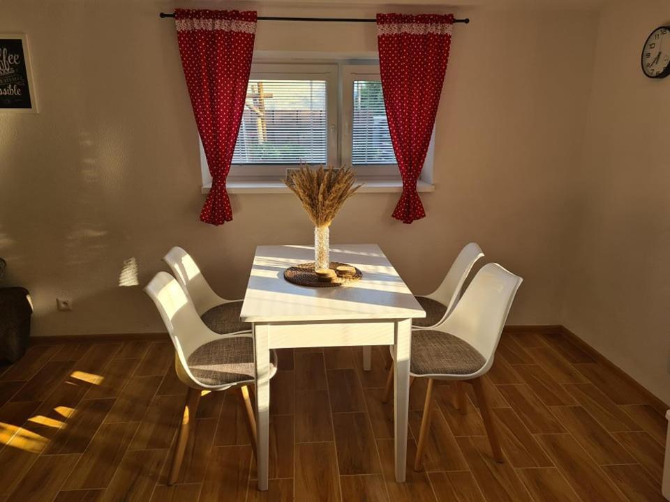 Ubytovanie U Jakuba Konska  Extérieur photo